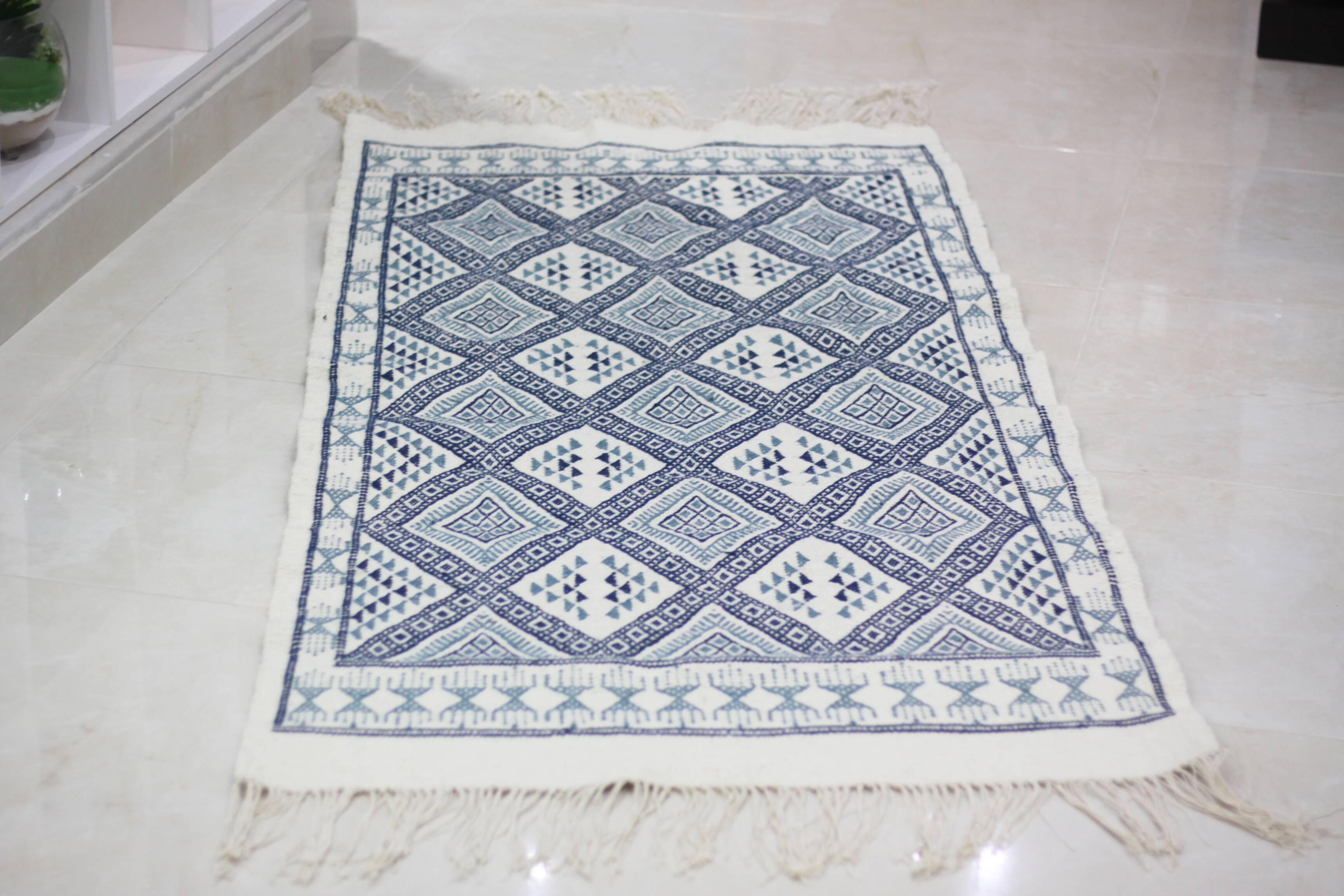Handmade wool rug 205x90cm