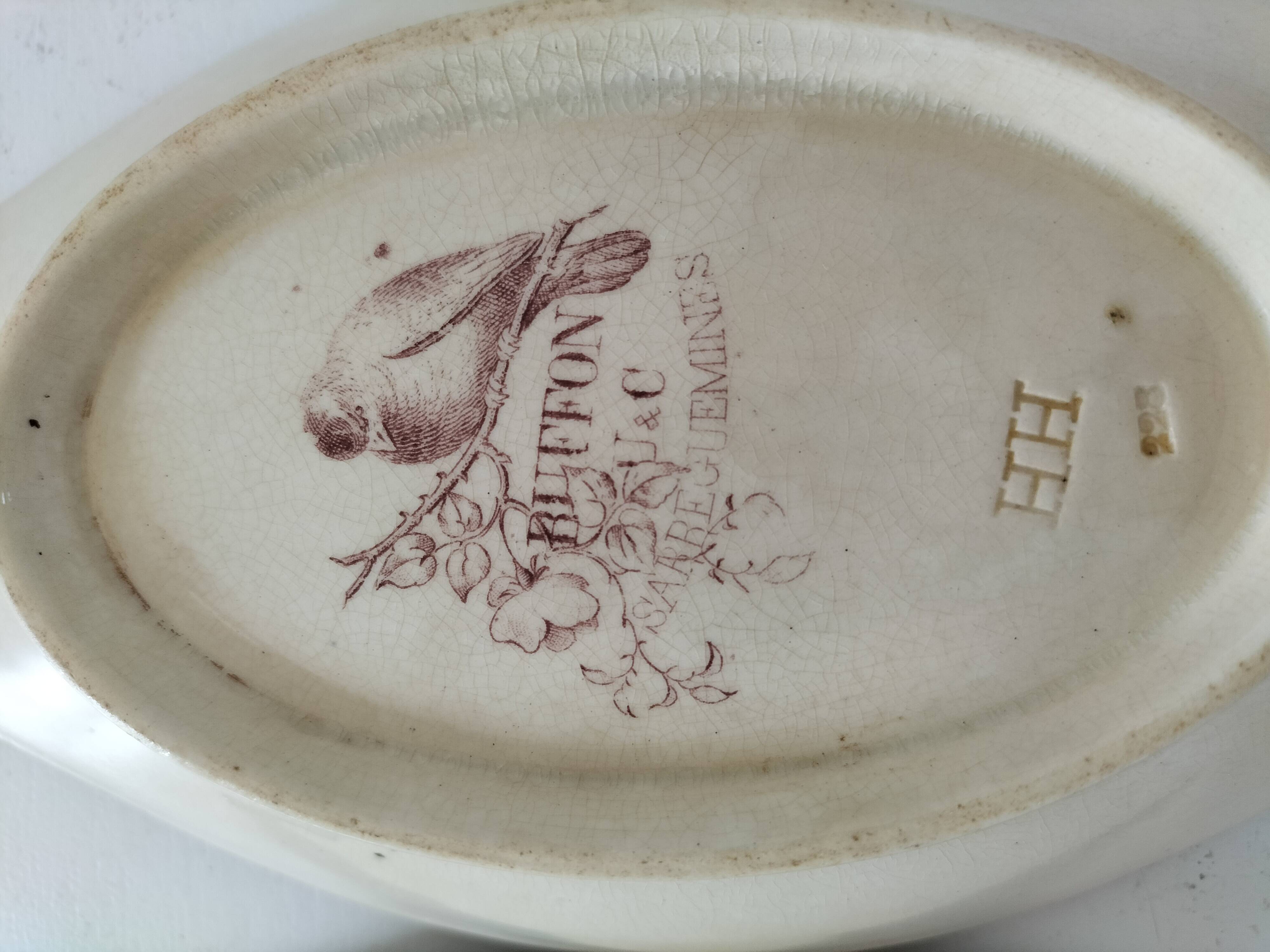 Two vintage U&C Sarreguemines Buffon model dishes