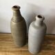 Set de 2 bouteilles en grès anciennes