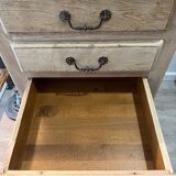 Solid oak chest of drawers