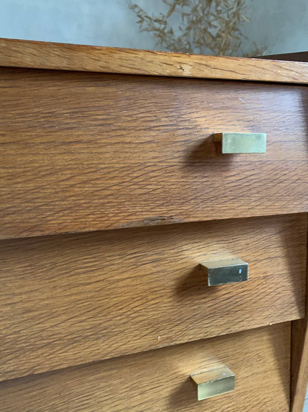 Vintage oak chest of drawers with 4 drawers