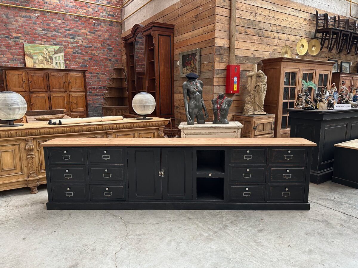 Handcrafted enfilade