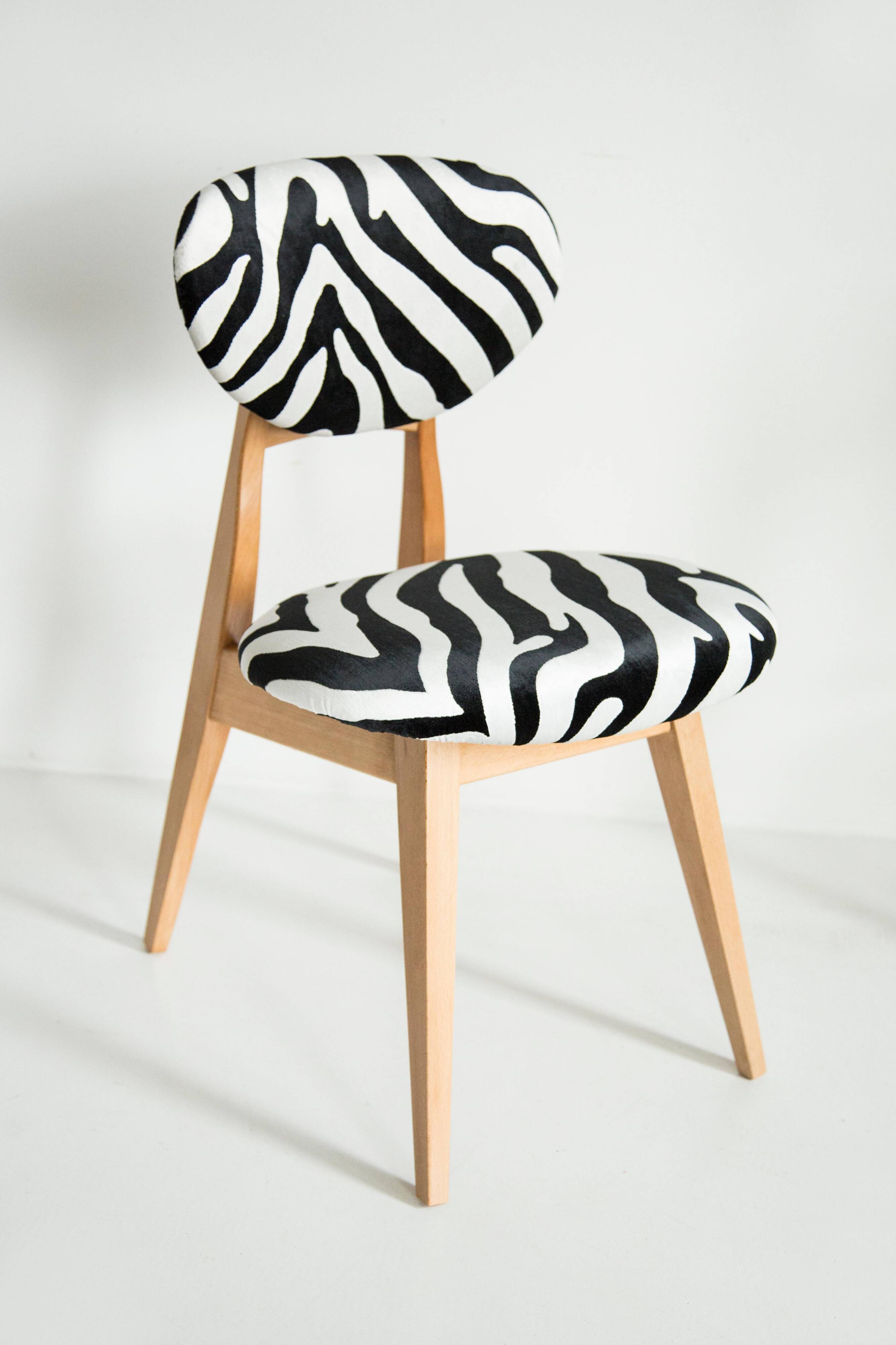Chaise Zèbre Mid-Century Type 200/128 par J. Kedziorek