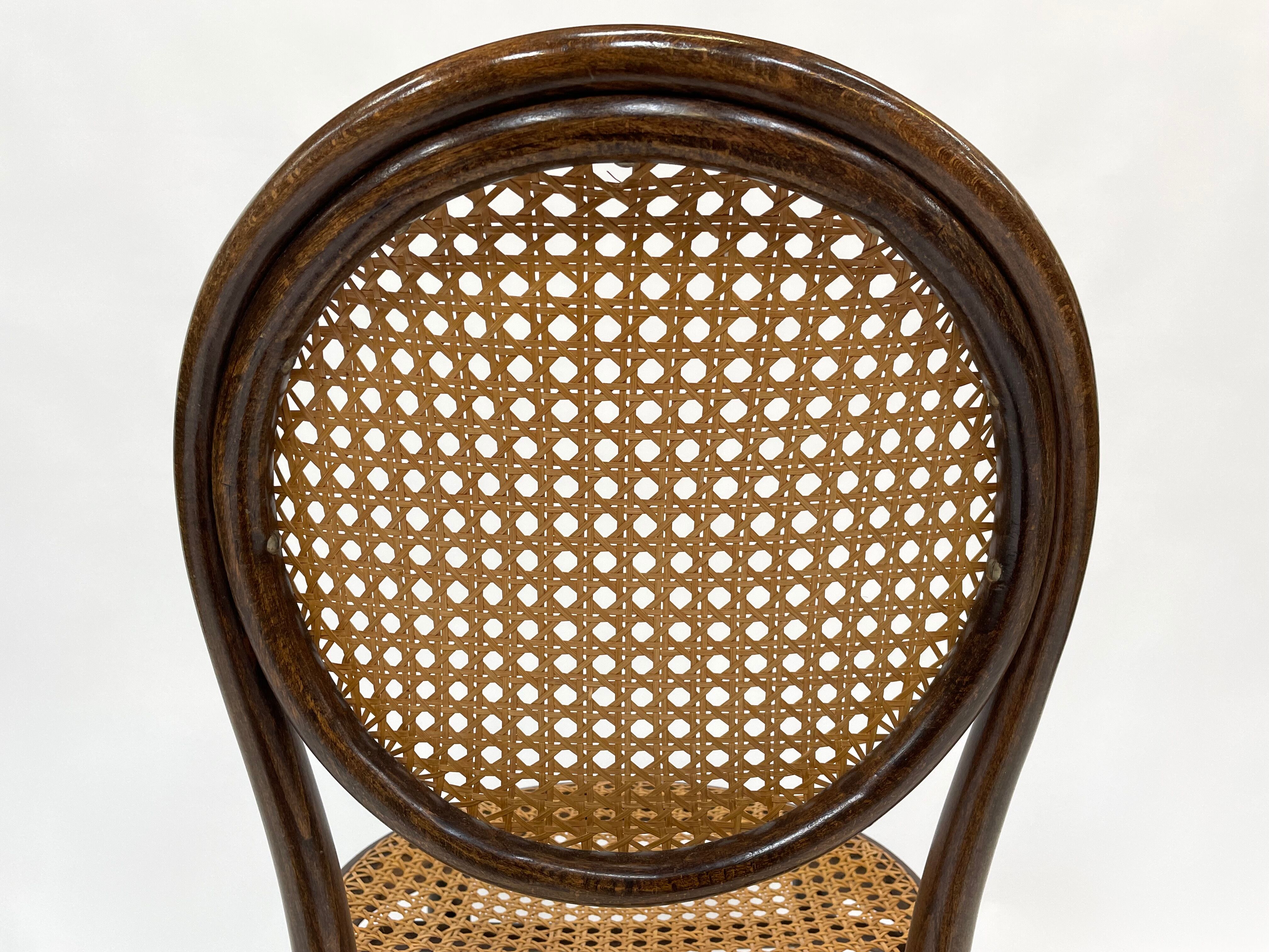 Ensemble vintage de quatre chaises Michael Thonet ZPM Radomsko Design