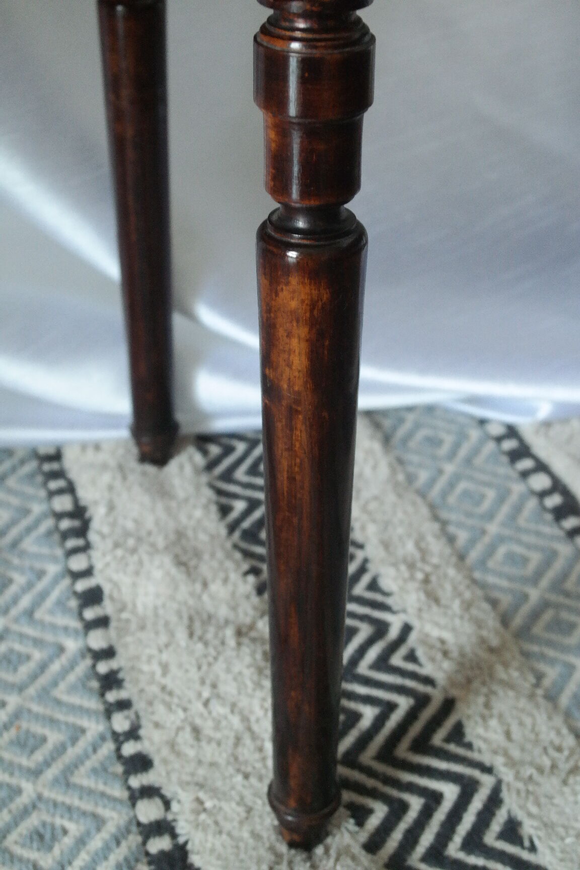 Art deco oak cloth tree 1920