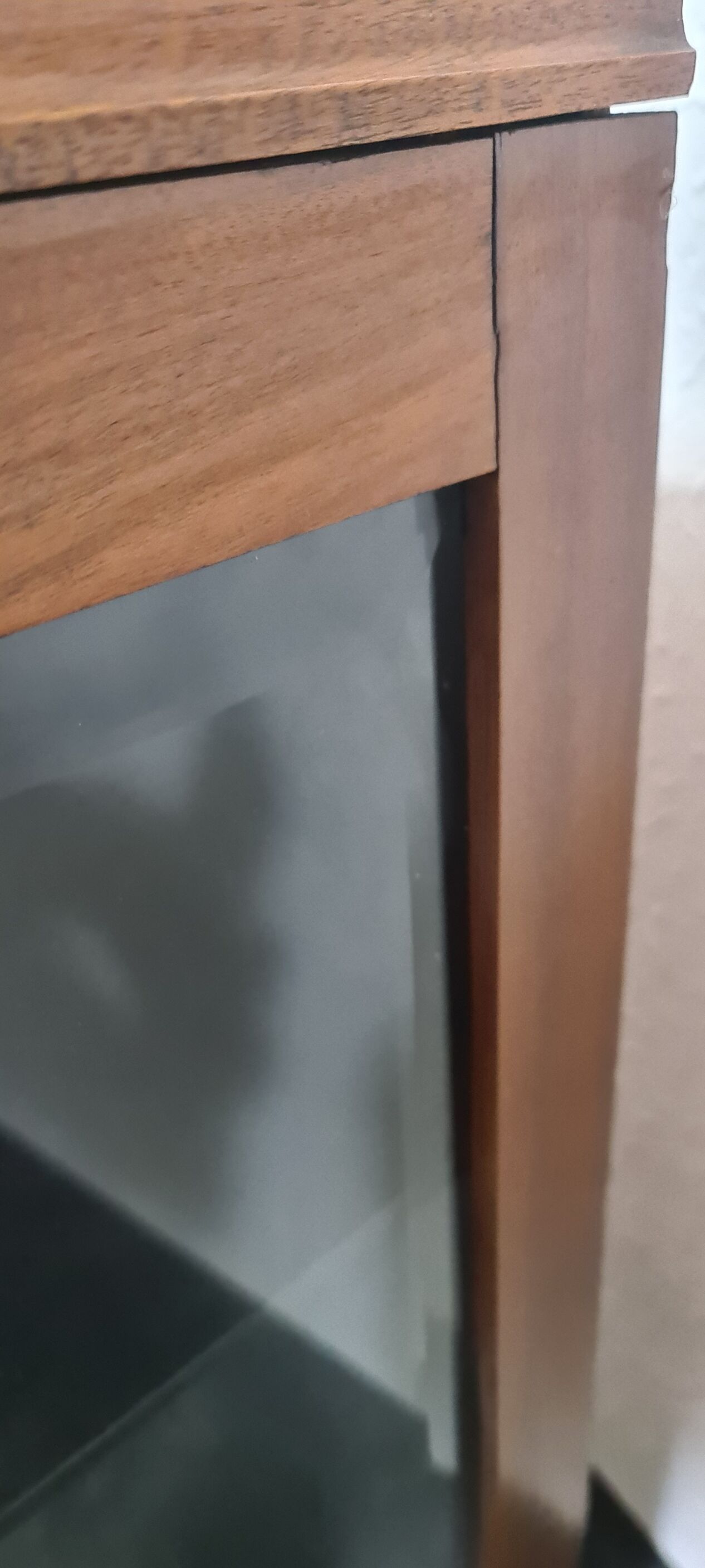 Vitrine de chêne millésimé