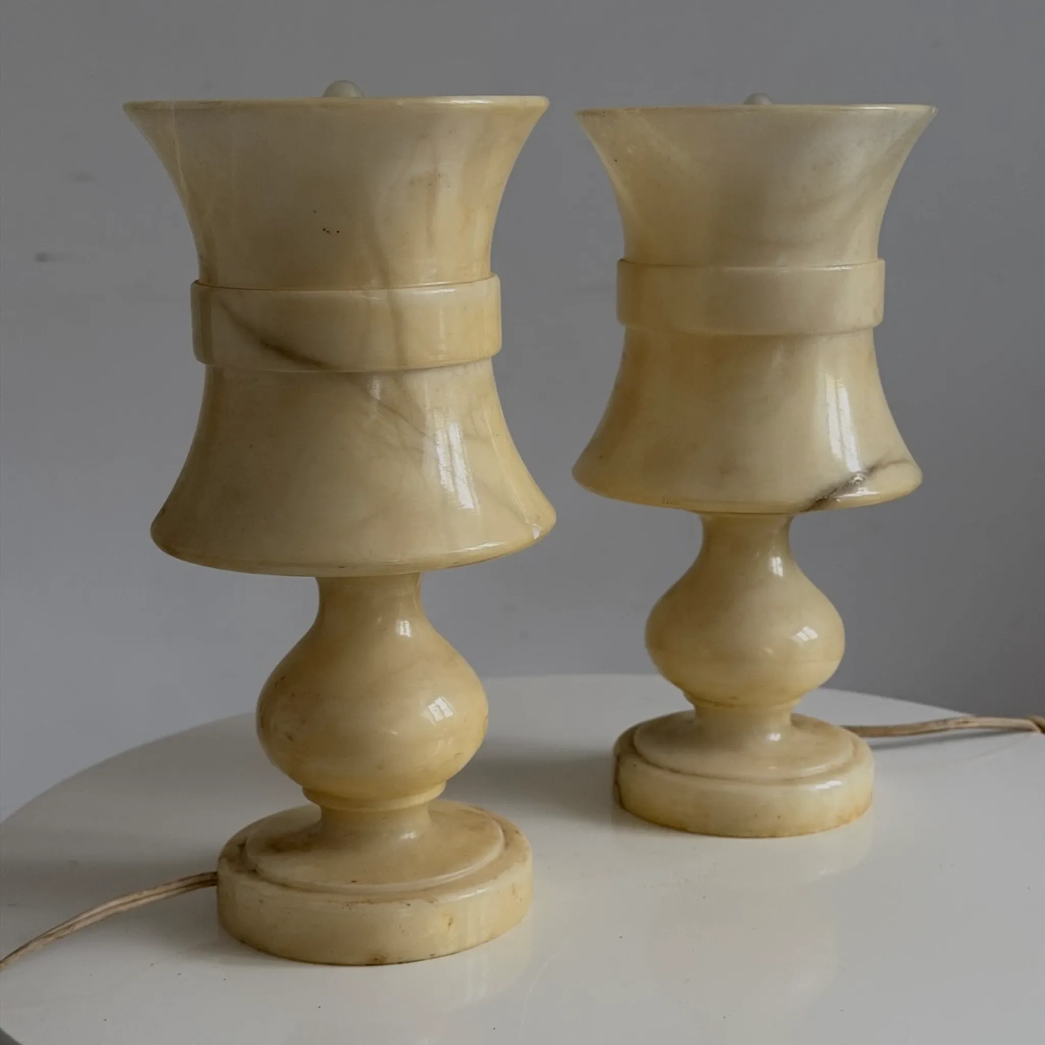 Pair of vintage alabaster lamps from the 1960s.