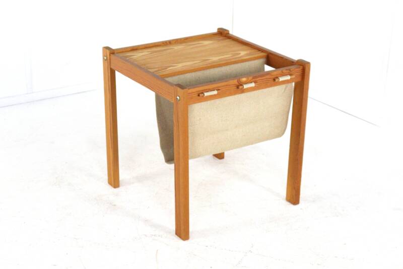 BDRD Furbo - pine magazine rack - danisg design