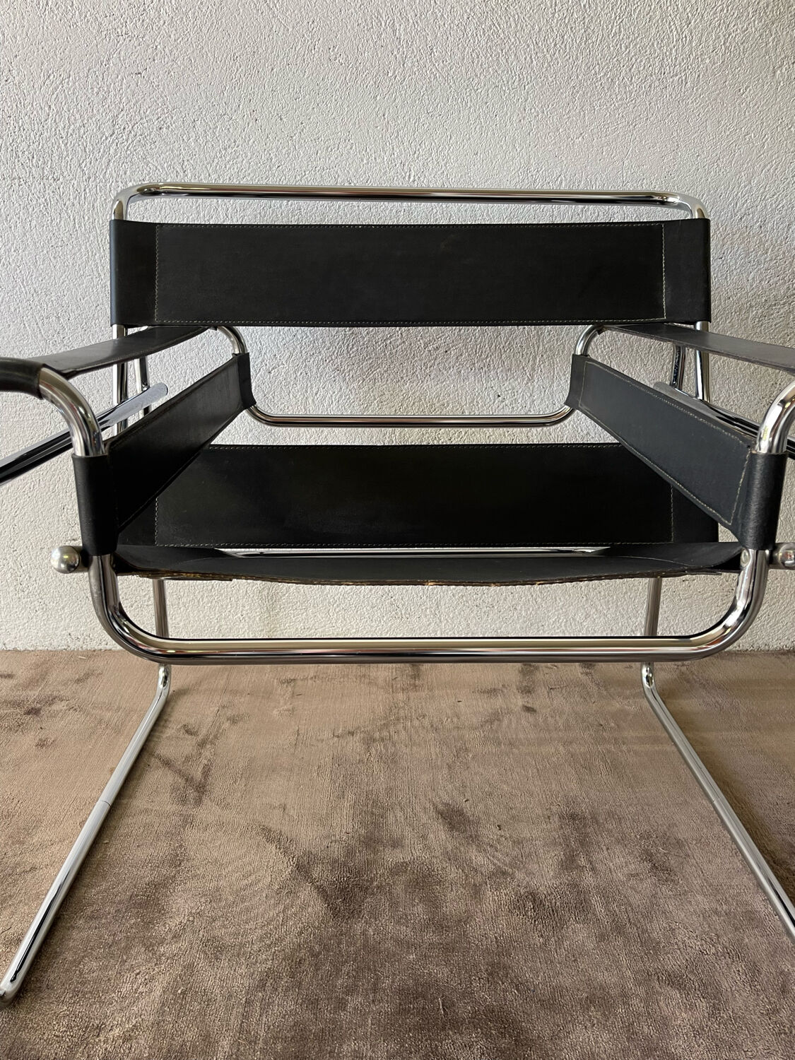 Wassily armchair by Marcel Breuer black