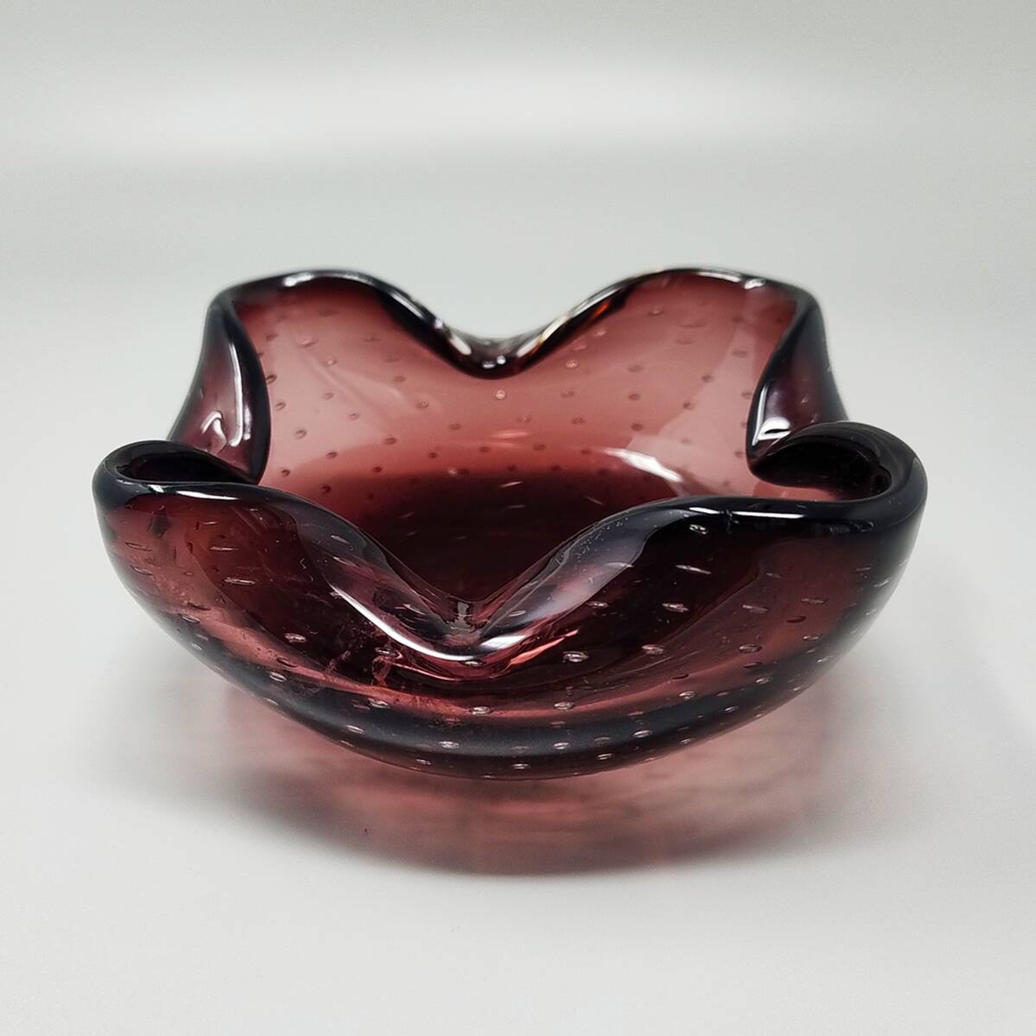 1960s Gorgeous Ashtray or Catchall by Flavio Poli for Seguso. Made in Italy