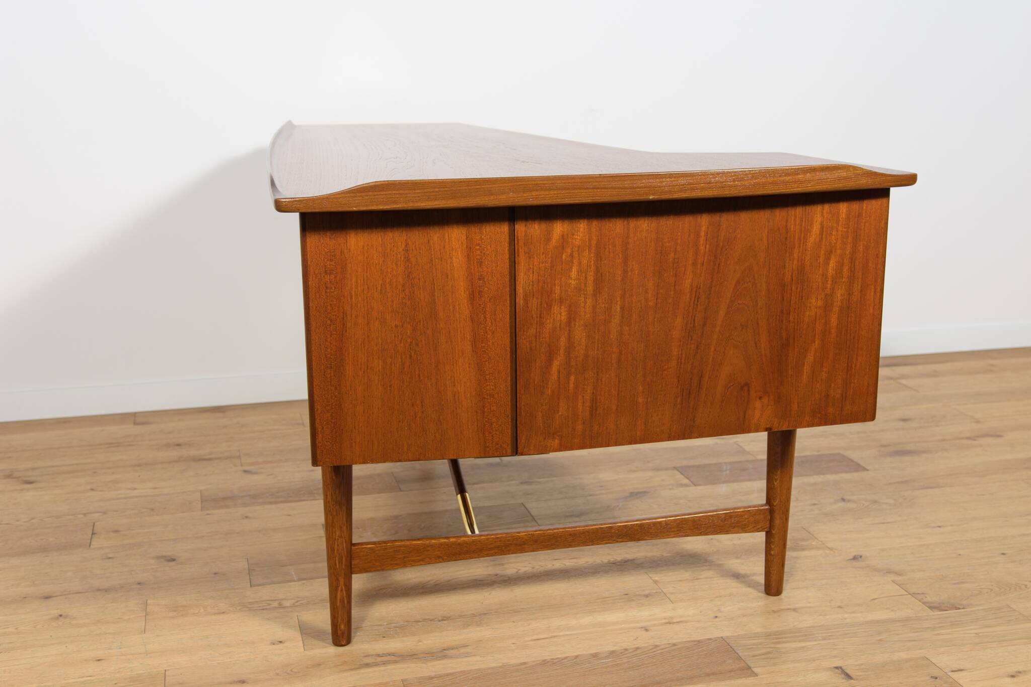 Mid Century Boomerang Teak Desk by Peter Løvig Nielsen, Denmark, 1970s