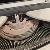 Typewriter Remington envoy