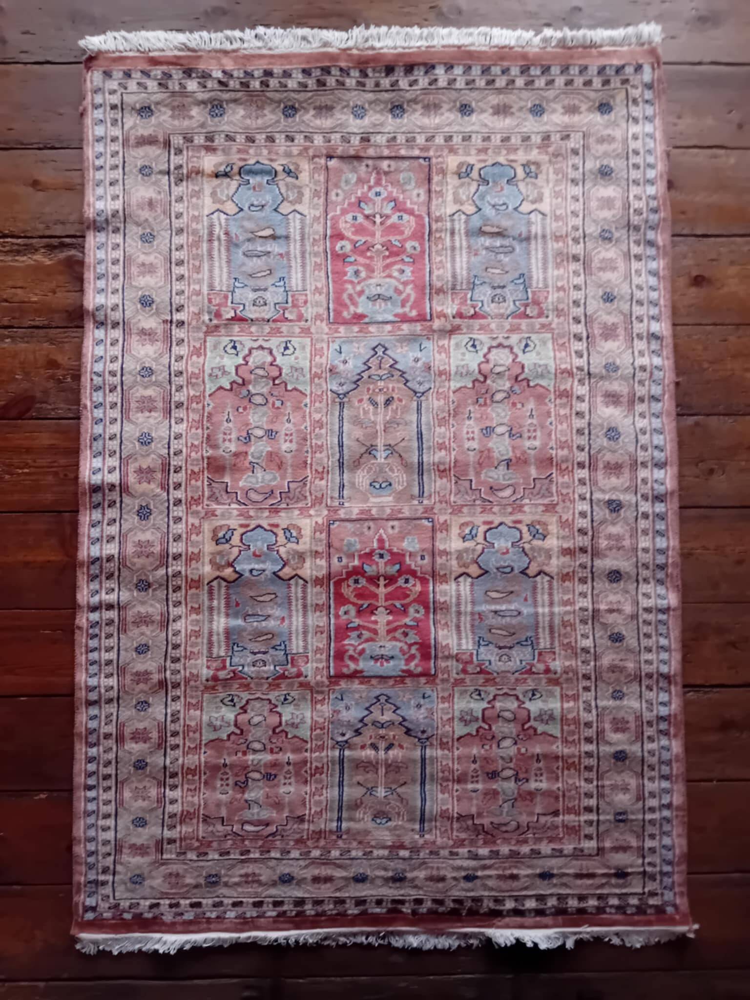 Handmade Pakistani Kafkazi Rug 183x129cm