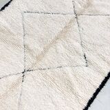 Beni Ouarain Moroccan Berber carpet with diamonds engraved in the weft 2.18x1.21m
