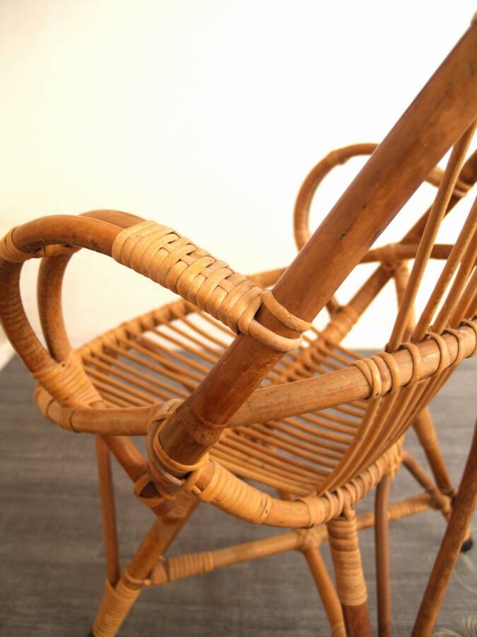 Rohe Noordwolde (Dutch design) vintage rattan armchair from the 1960s