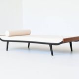 Dick Cordemeyer Lit de repos Cléopâtre en lin blanc Auping Pays-Bas 1954