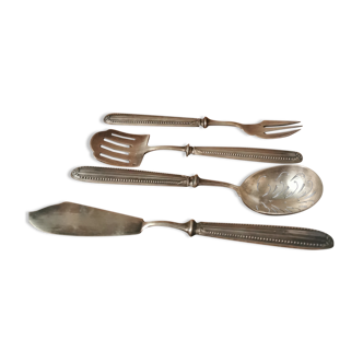 Dessert cutlery set