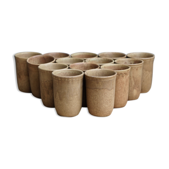 Lot de 14 verres en grés Rhodaceram