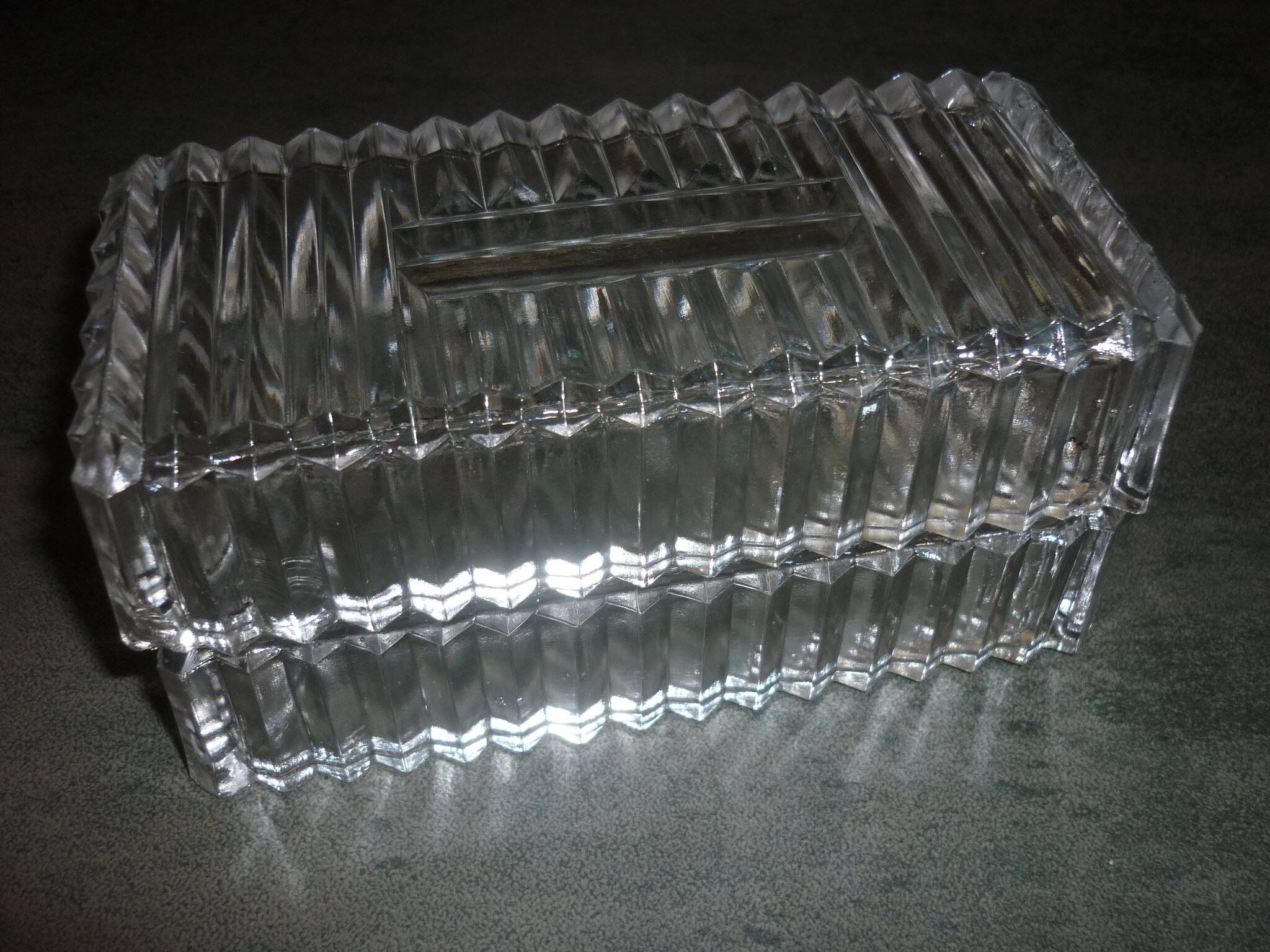 Art-deco molded glass bowls