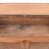 2-door buffet forming a chest