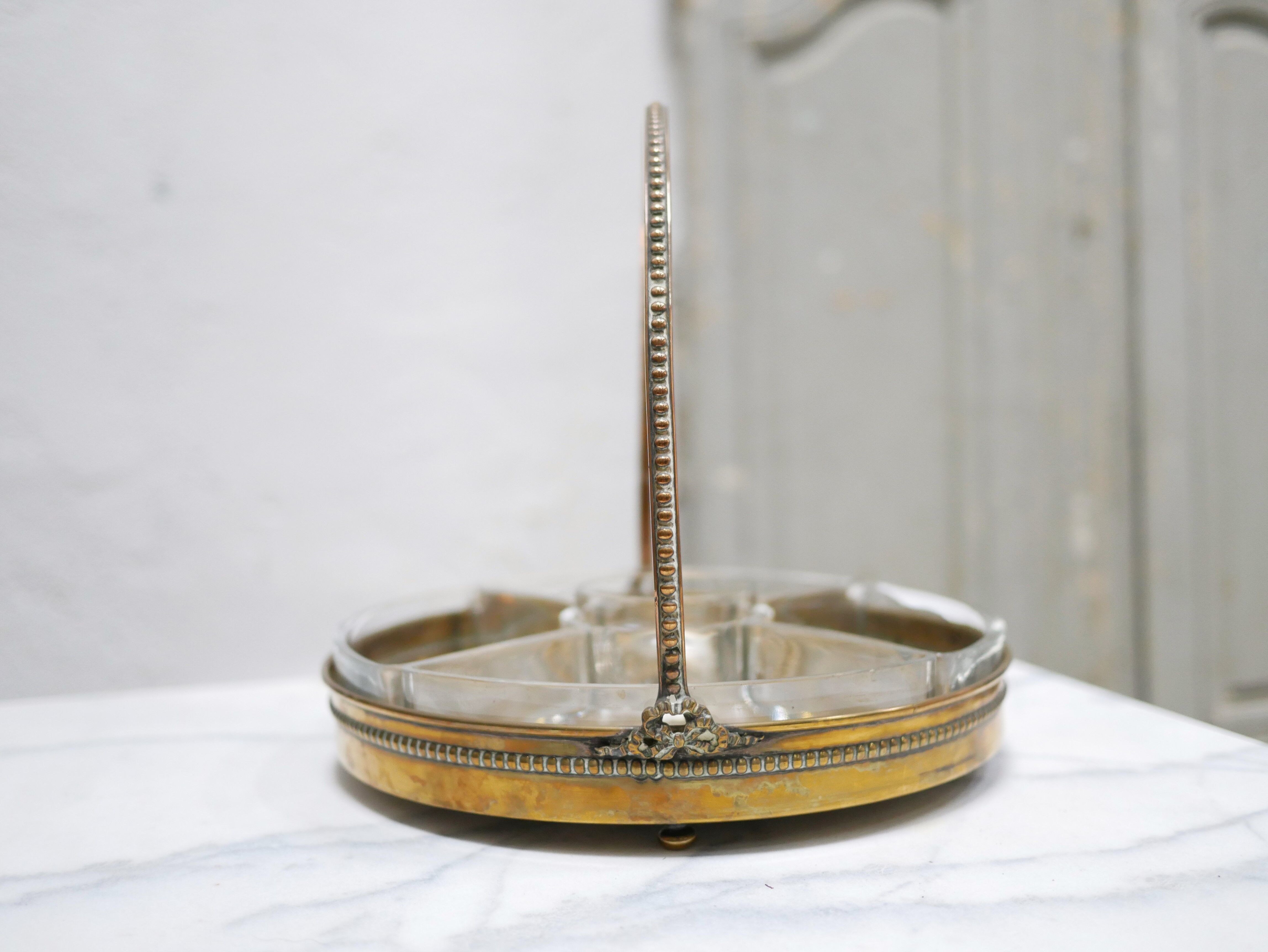 Vintage aperitif serving tray in brass and glass