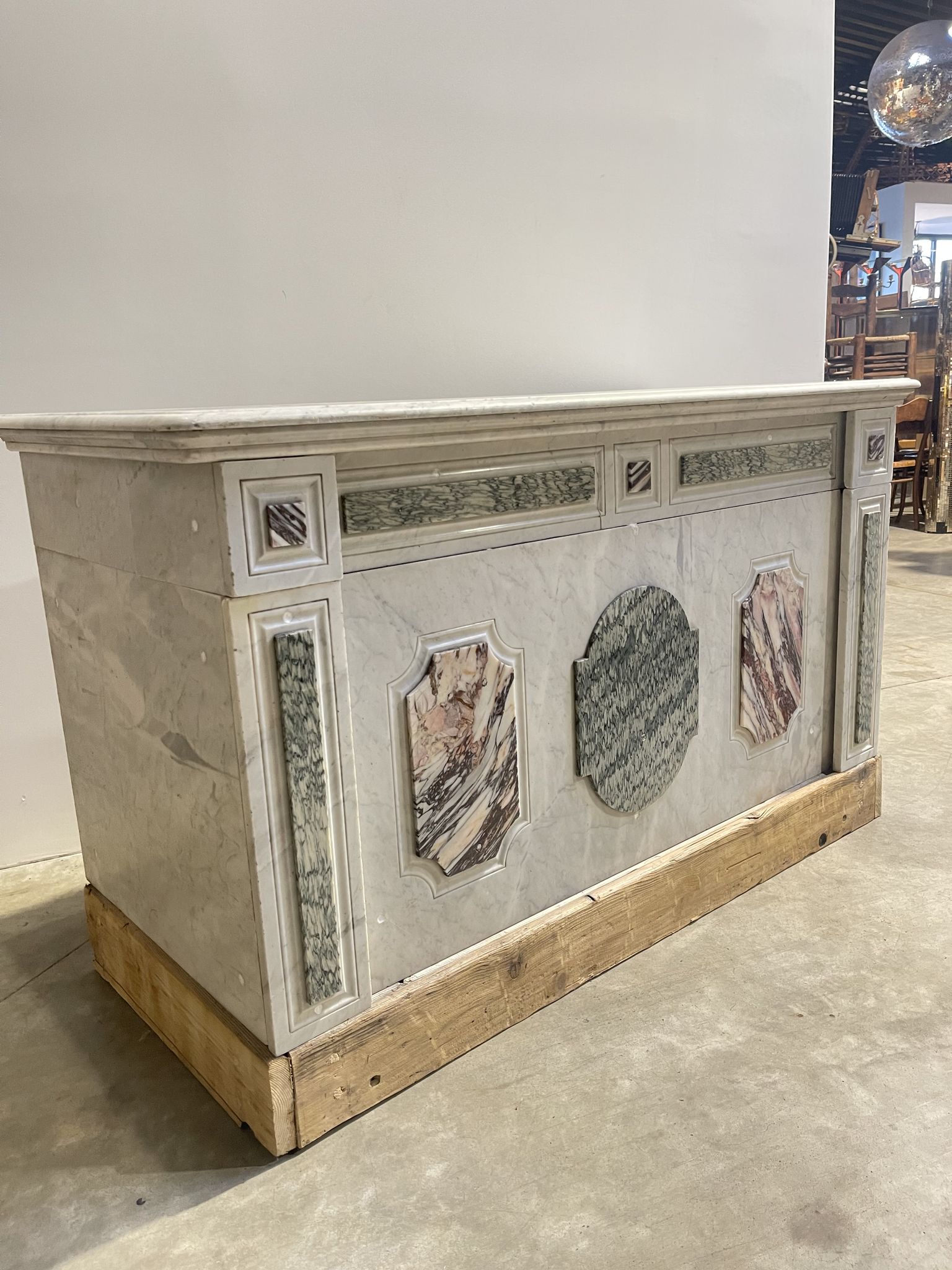 Meuble de métier comptoir marbre boucherie 1920