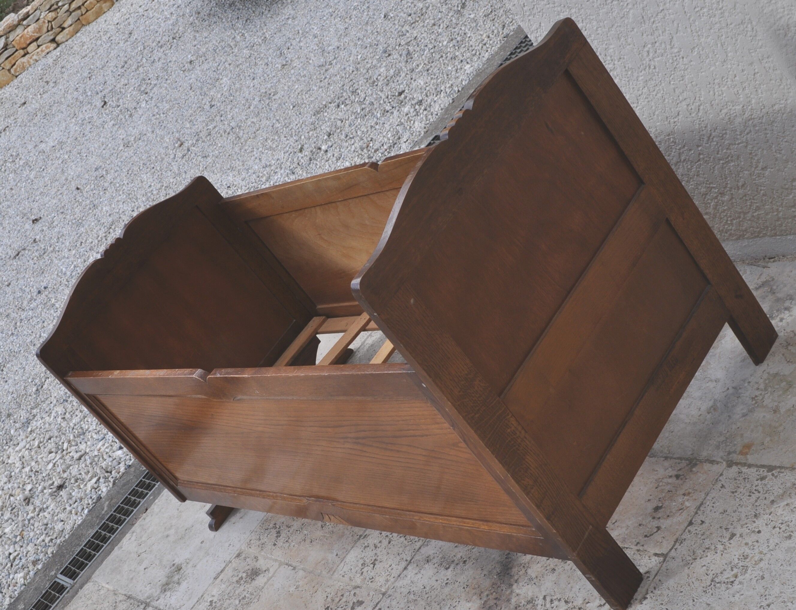 Child bed wood décor bird