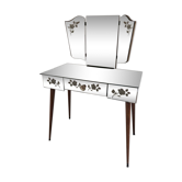 Coiffeuse des années 60