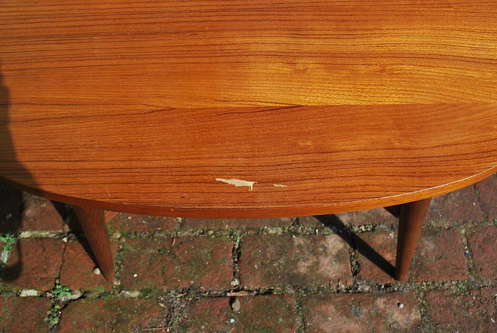 Smorrebrod liftable table