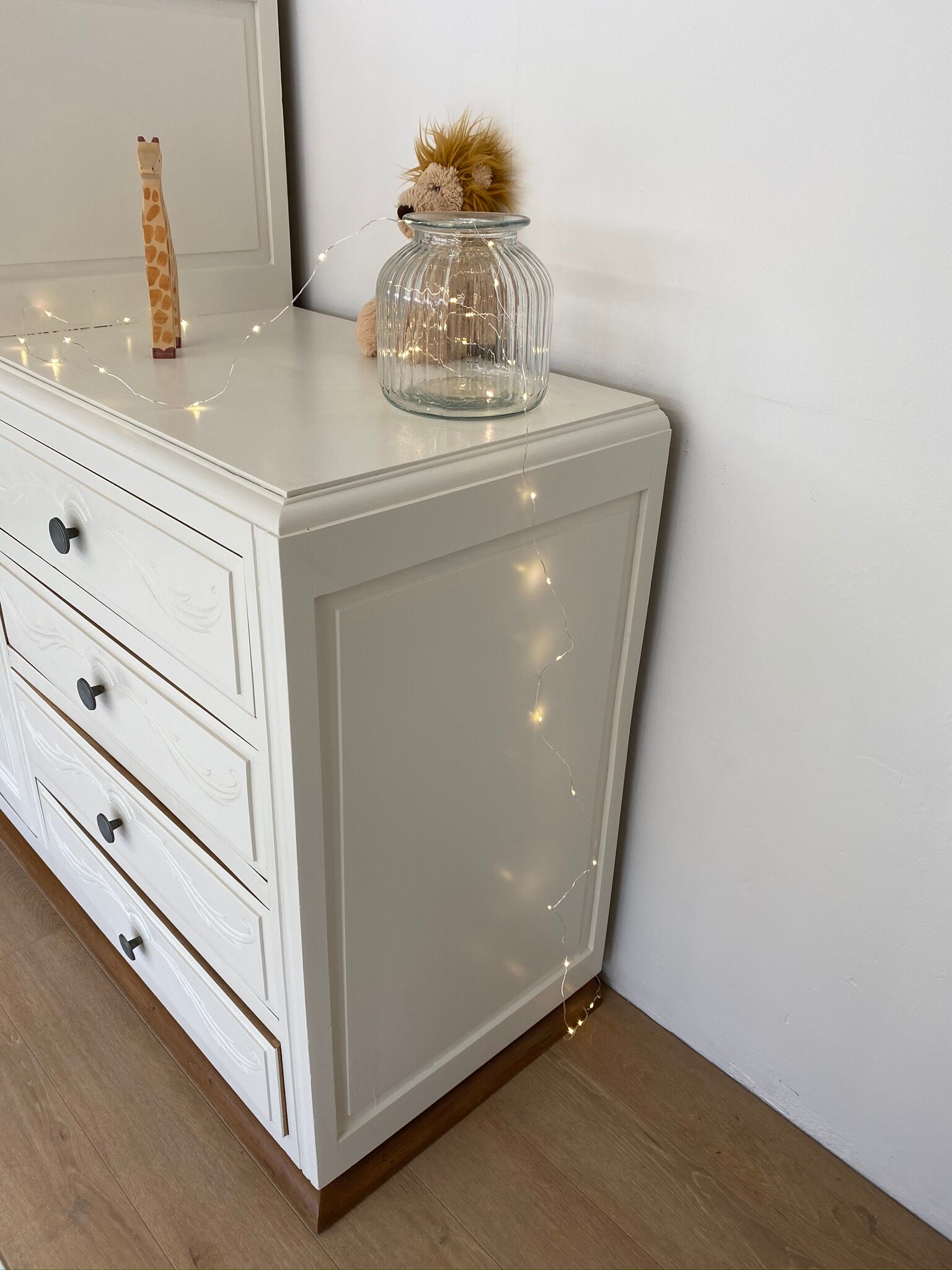Asymmetrical wardrobe