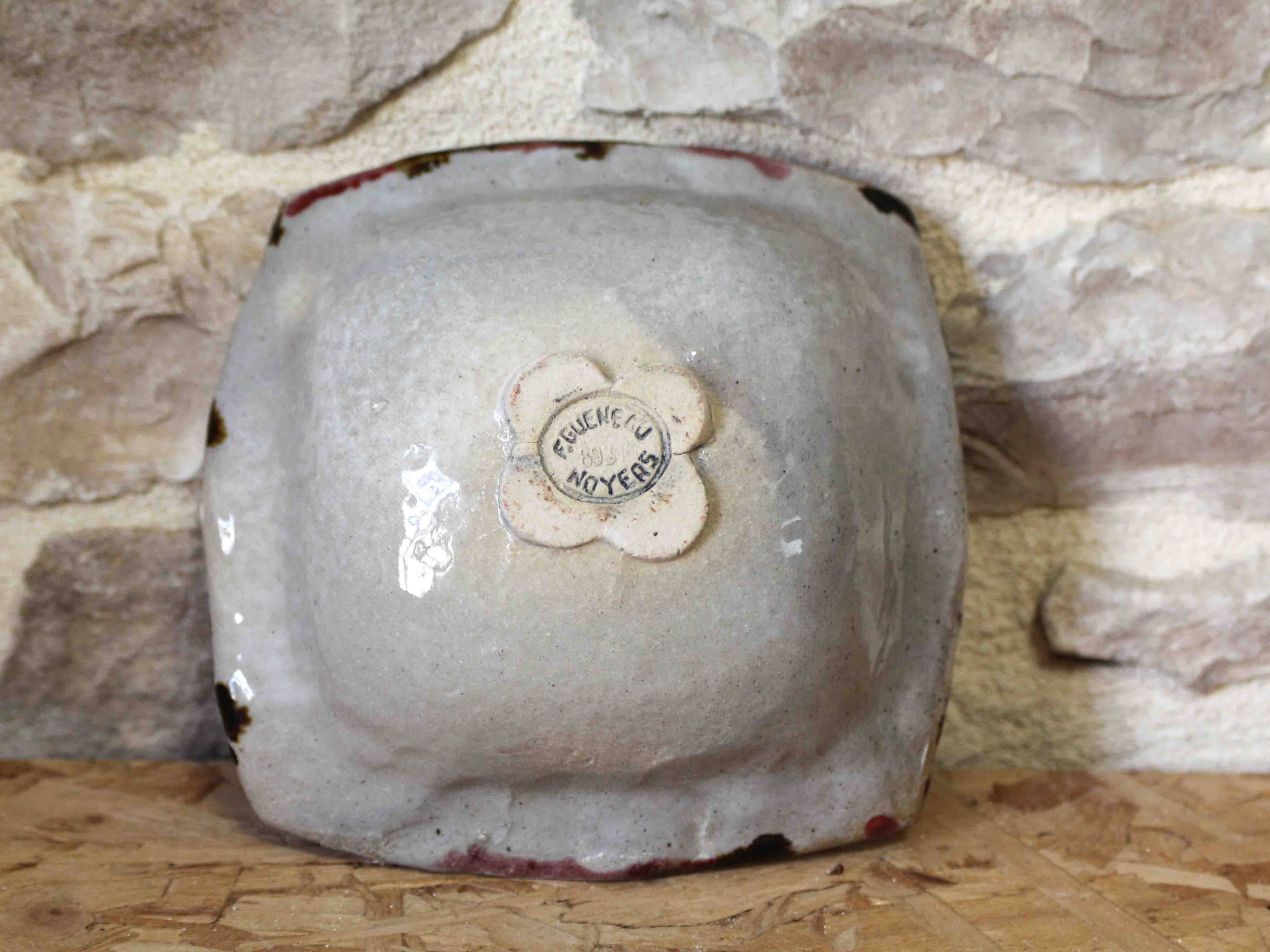 Ceramic pocket tray glazed by François Guéneau
