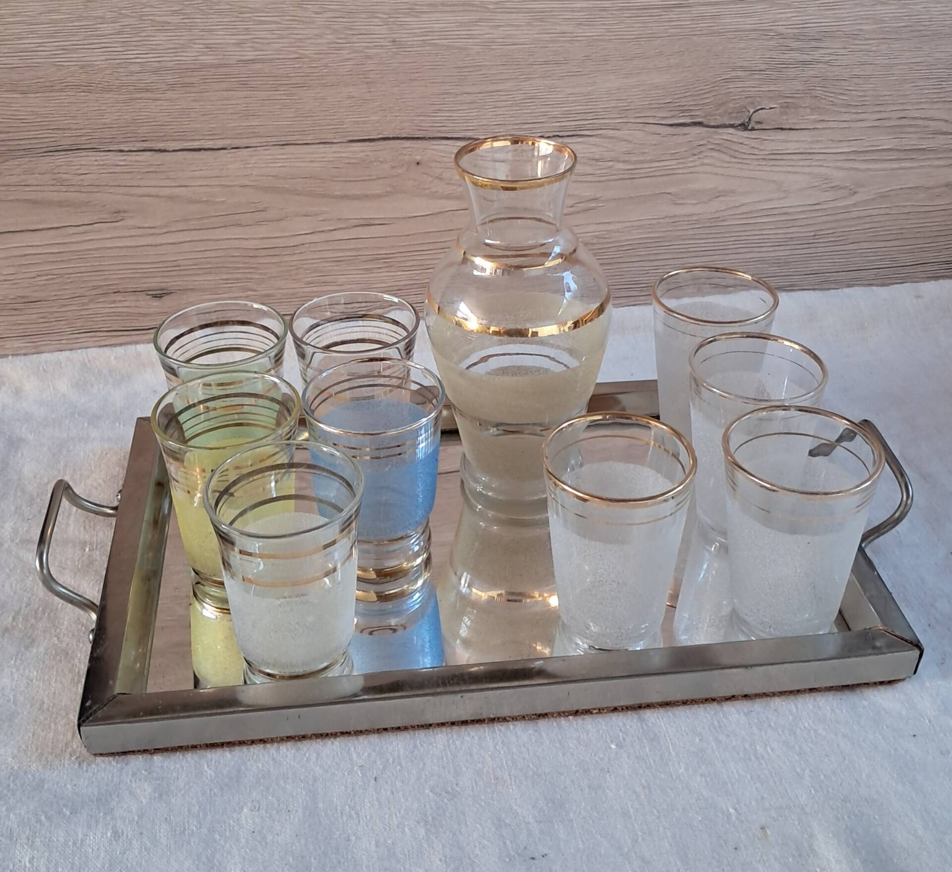 Vintage liqueur service from the 50s/60s — Decanter, 9 pastel glasses & tray
