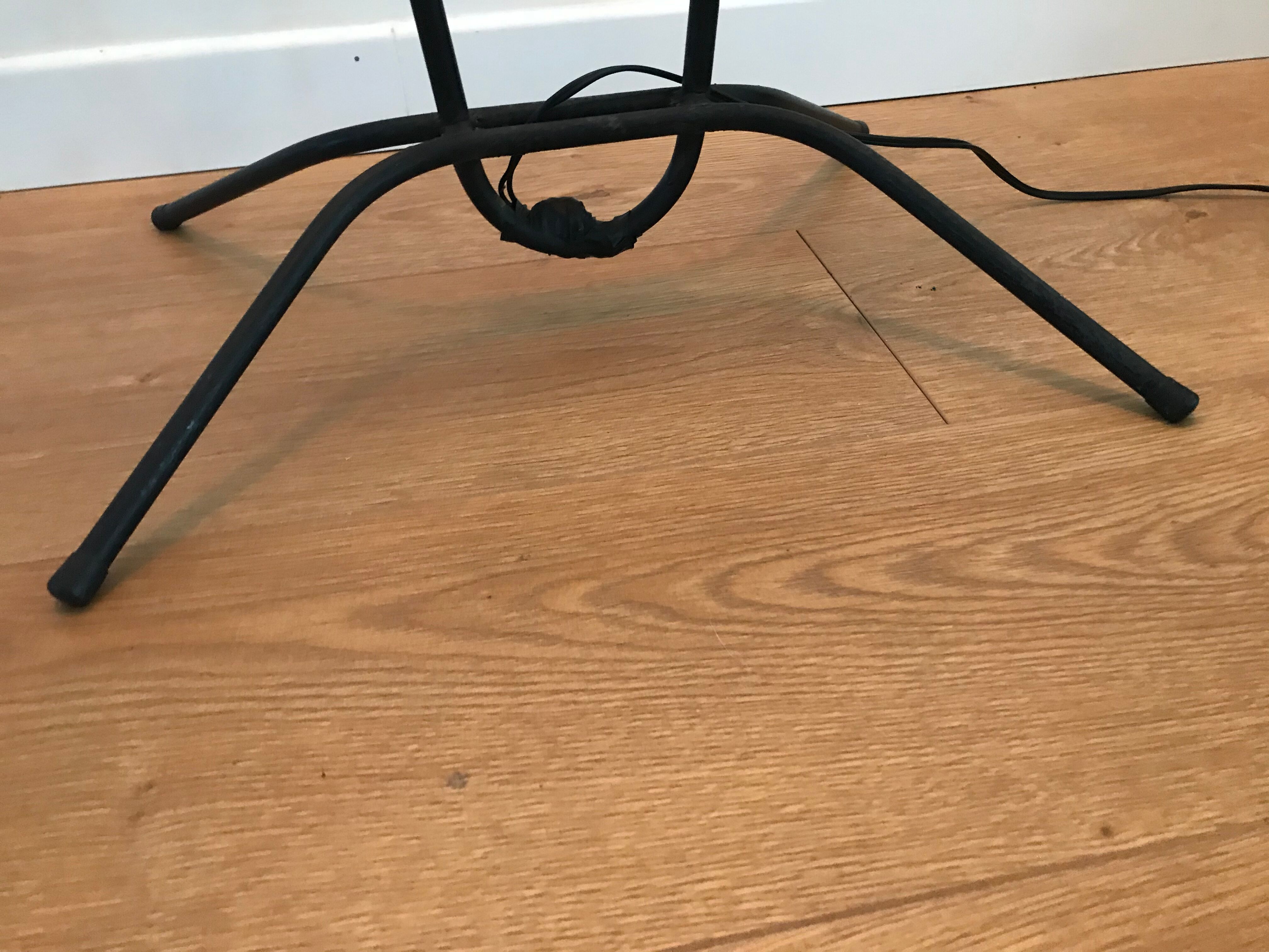 Vintage two-light lamp with plant holder