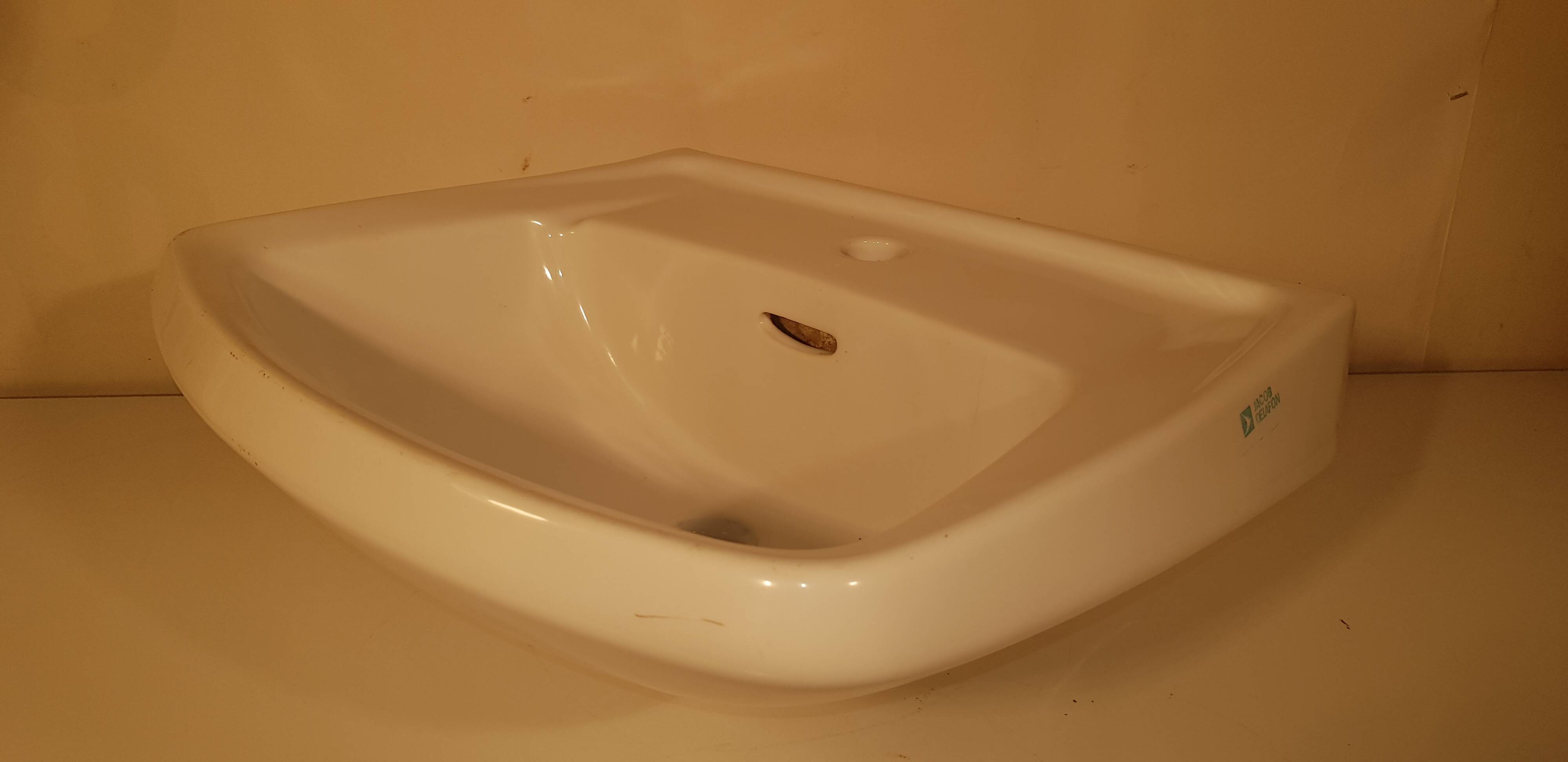 Vintage 60s washbasin in enamelled stoneware