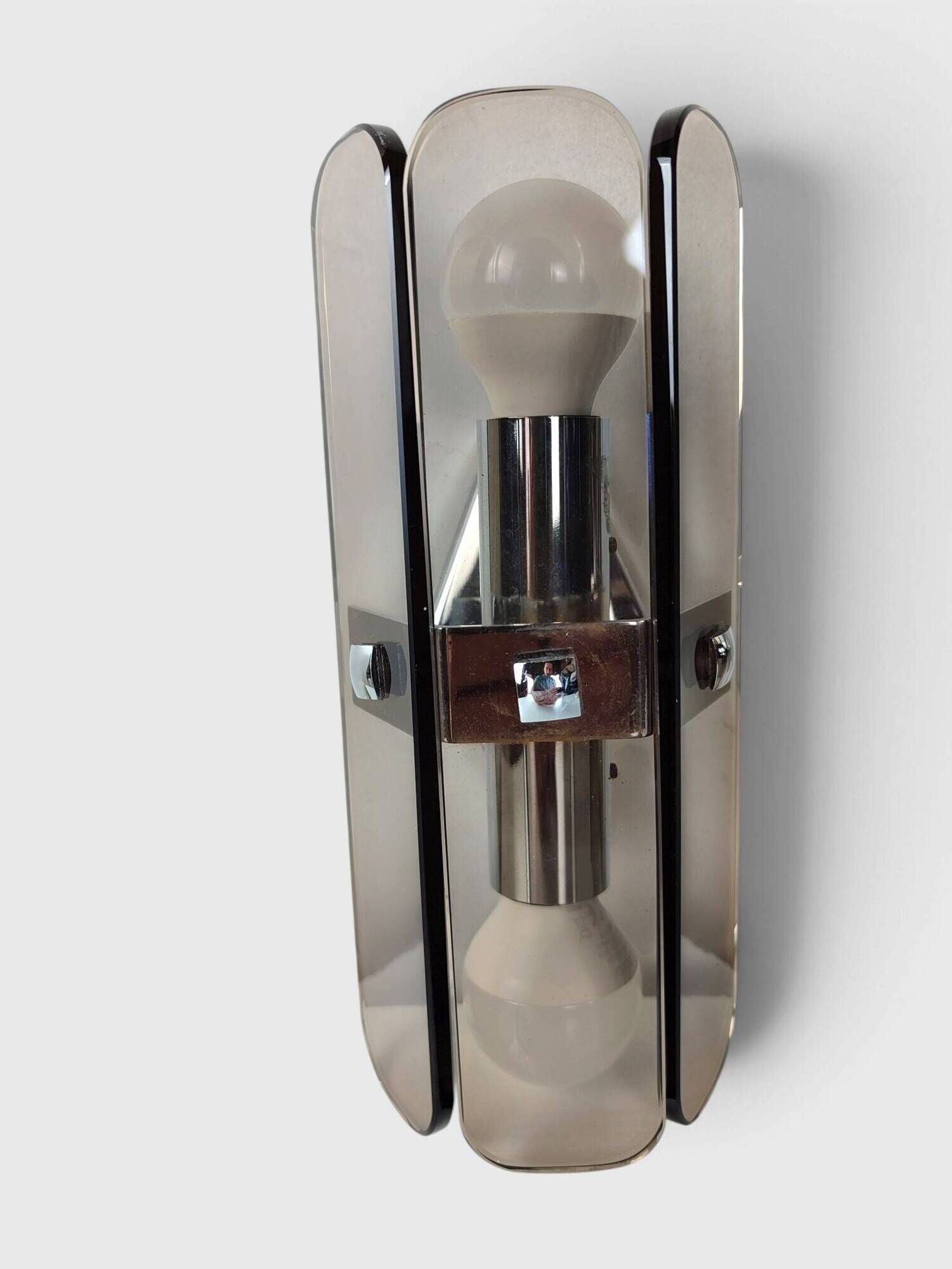 Pair of smoked glass and chrome wall lights attributed to Fontana Arte – Years