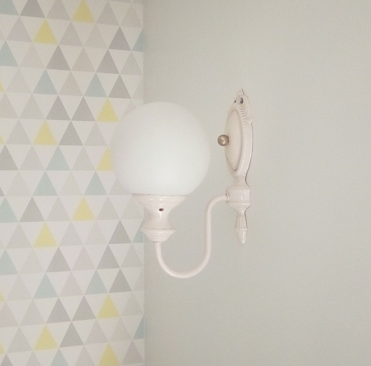 Globe opaline sconce 70s