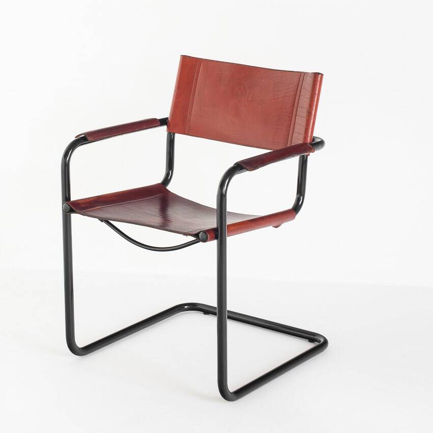 Cantilever chairs model MG5 in leather edition by Matteo Grassi. Italy, 90s