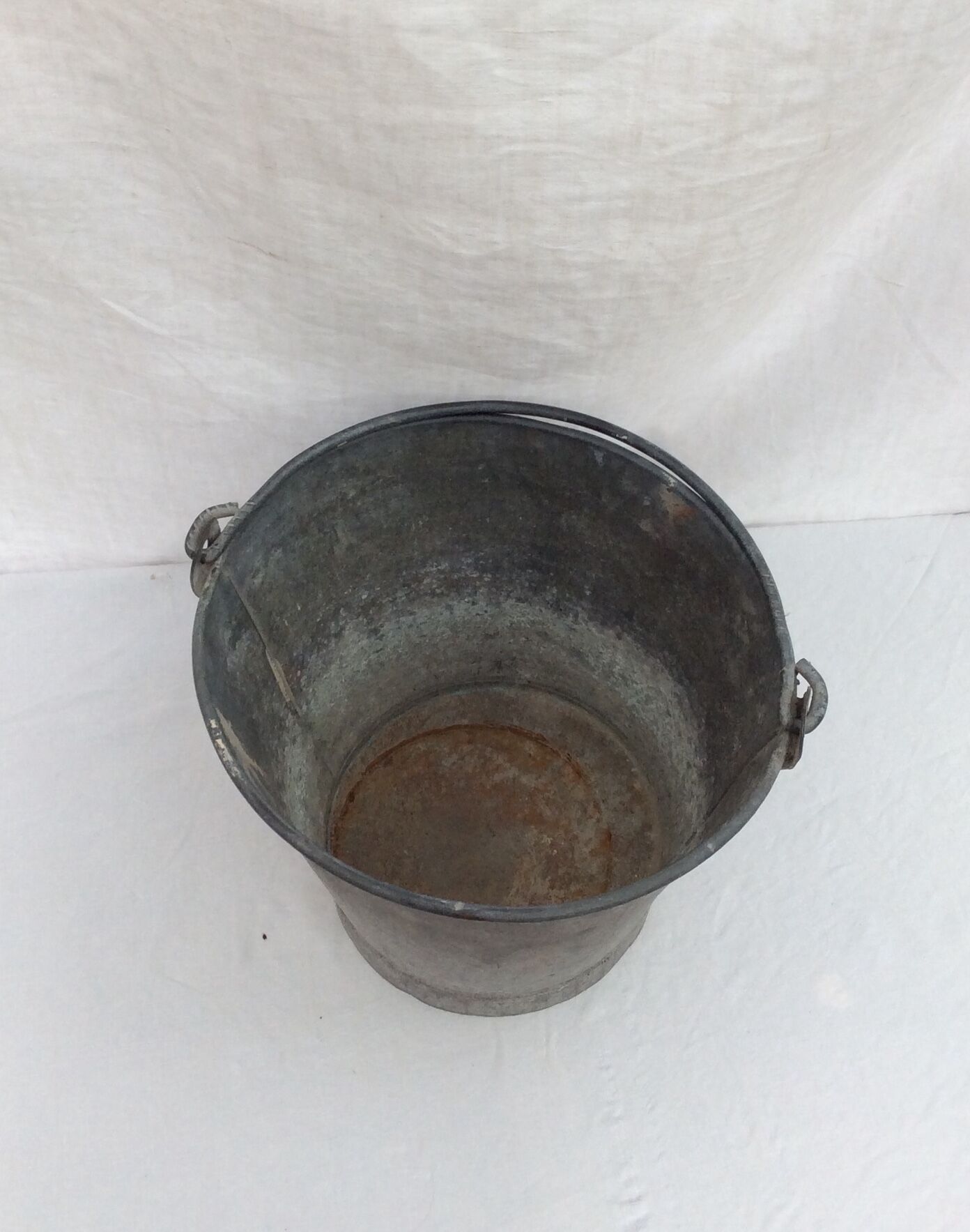 Ancient size zinc bucket