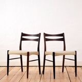 Pair of Scandinavian chairs in Rio rosewood