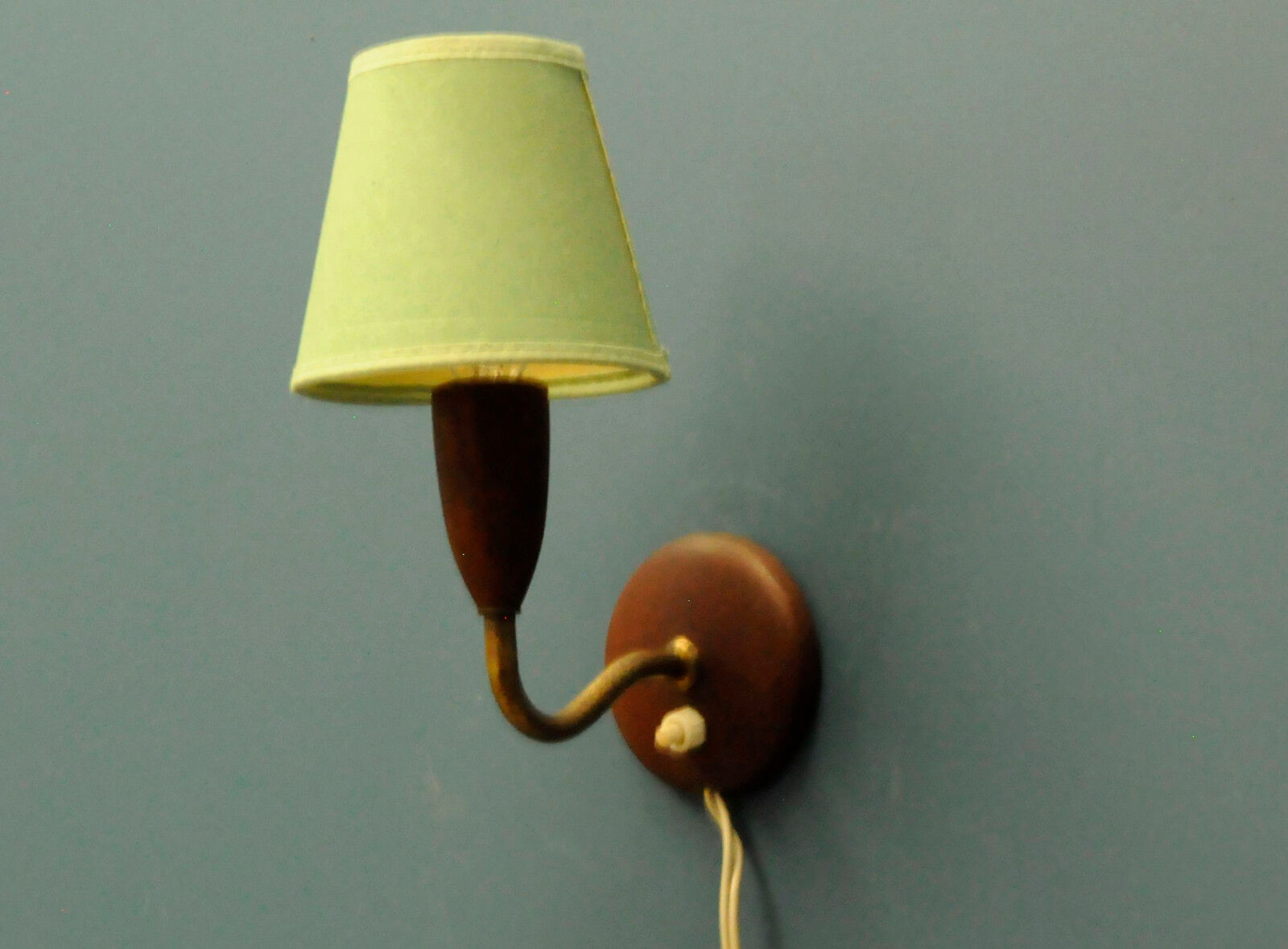 Retro teak wall lamp from the 1950s
