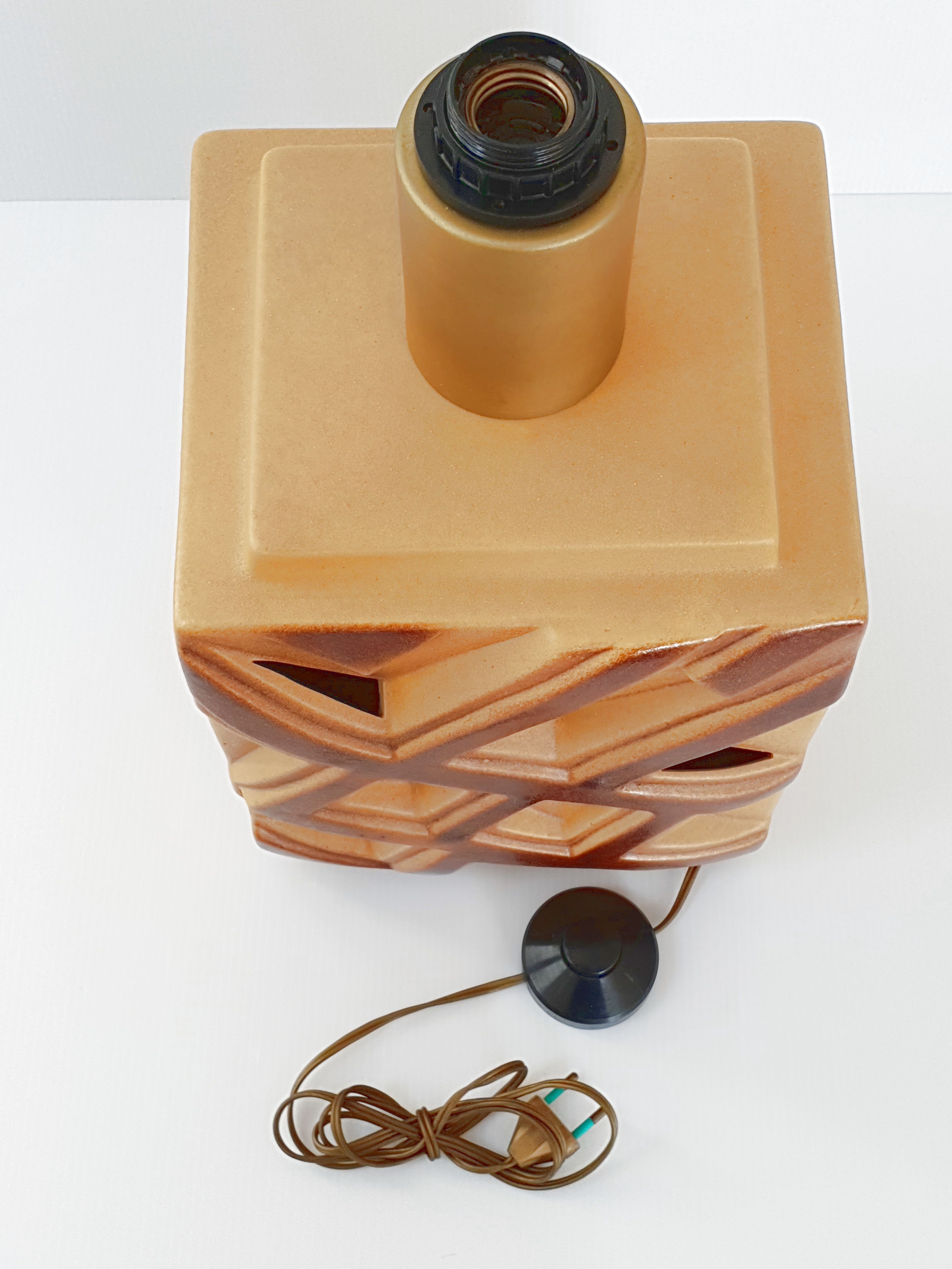 Vintage ceramic lamp foot 1970