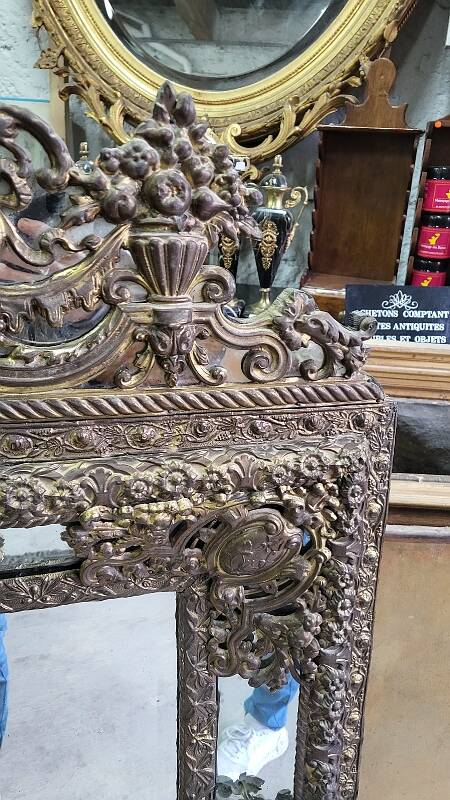 ANCIENT MIRROR WITH PARCLOSES FROM THE NAPOLEON III ERA