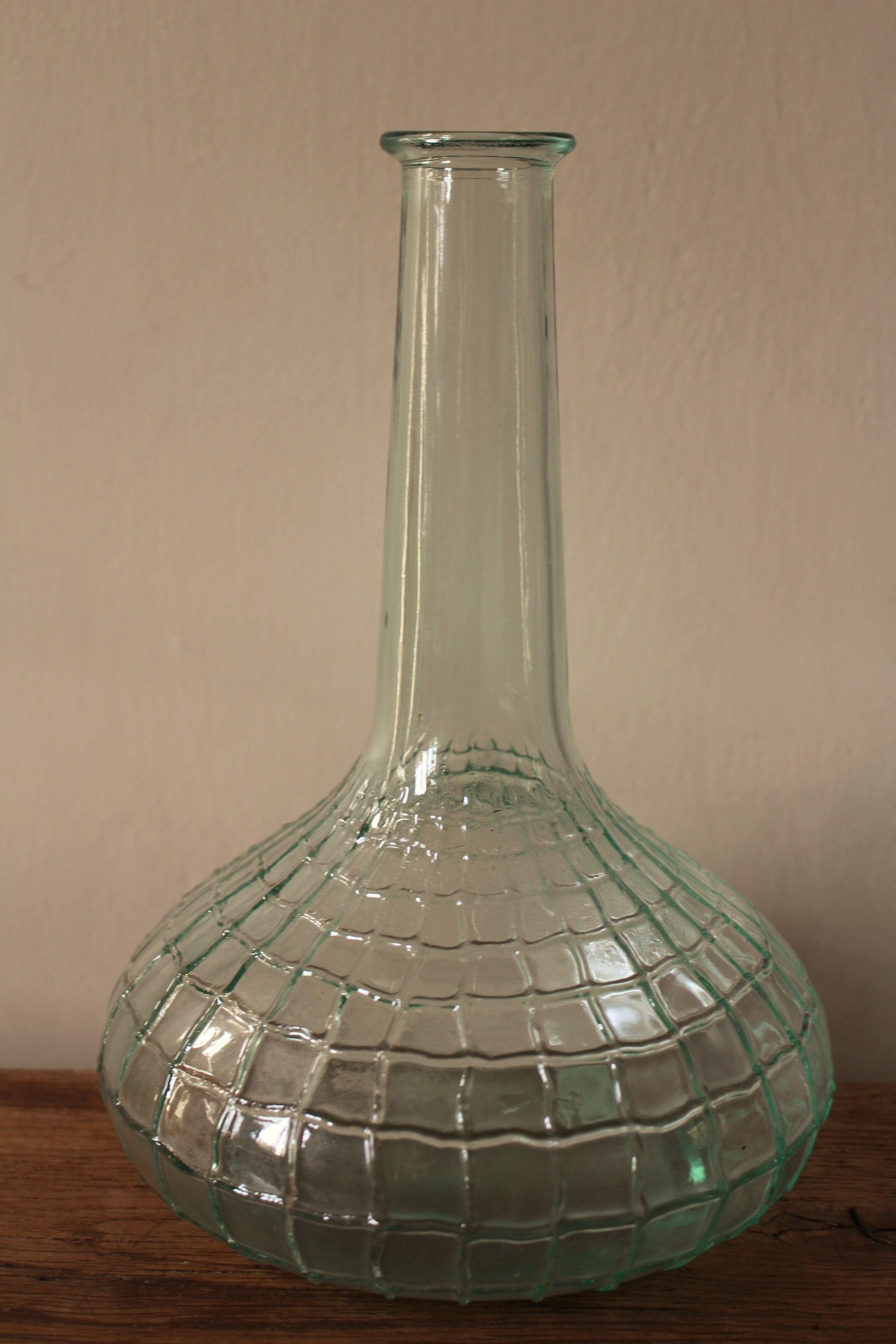 Vase soliflore glass belly neck