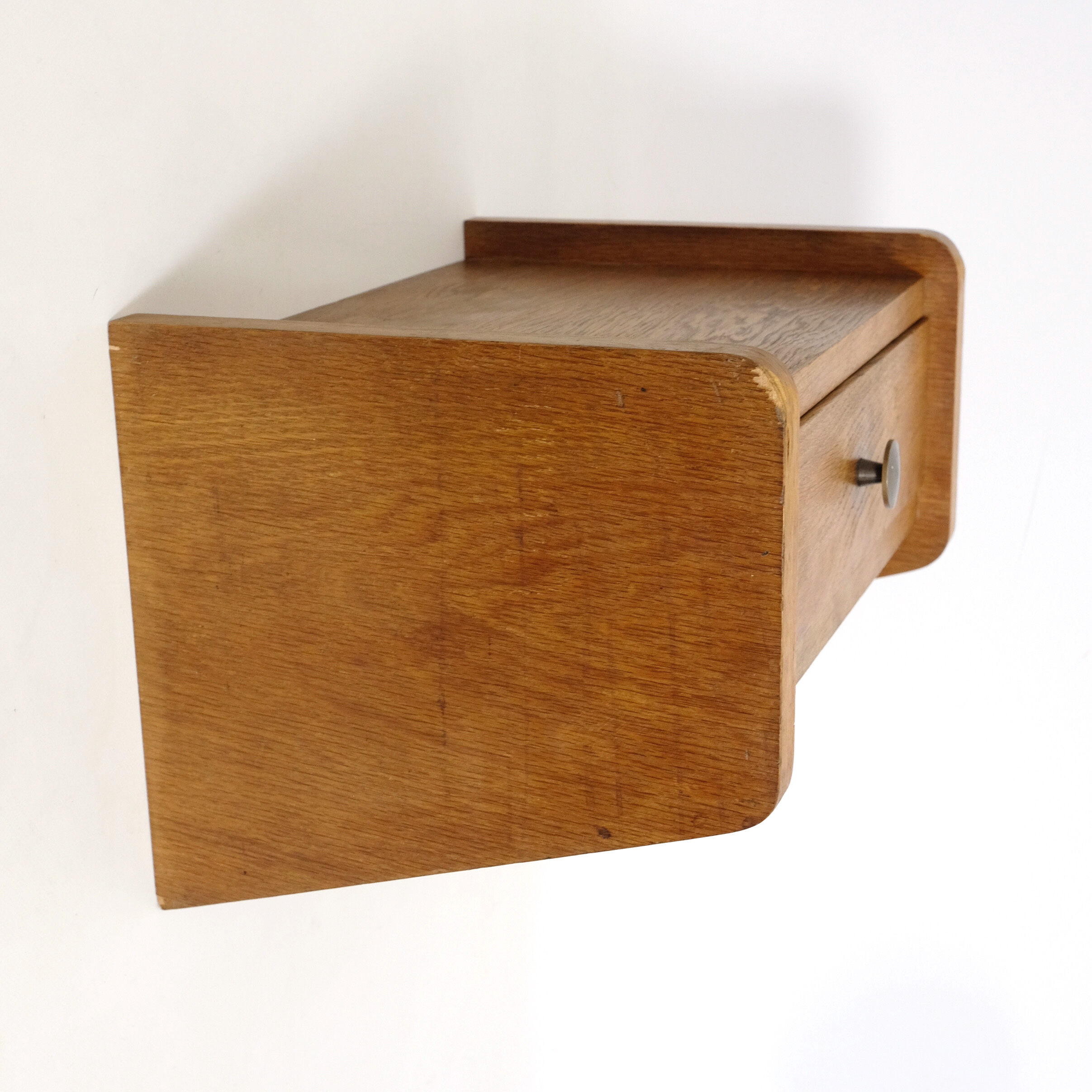 Small bedside to hang from a drawer of the 50s.