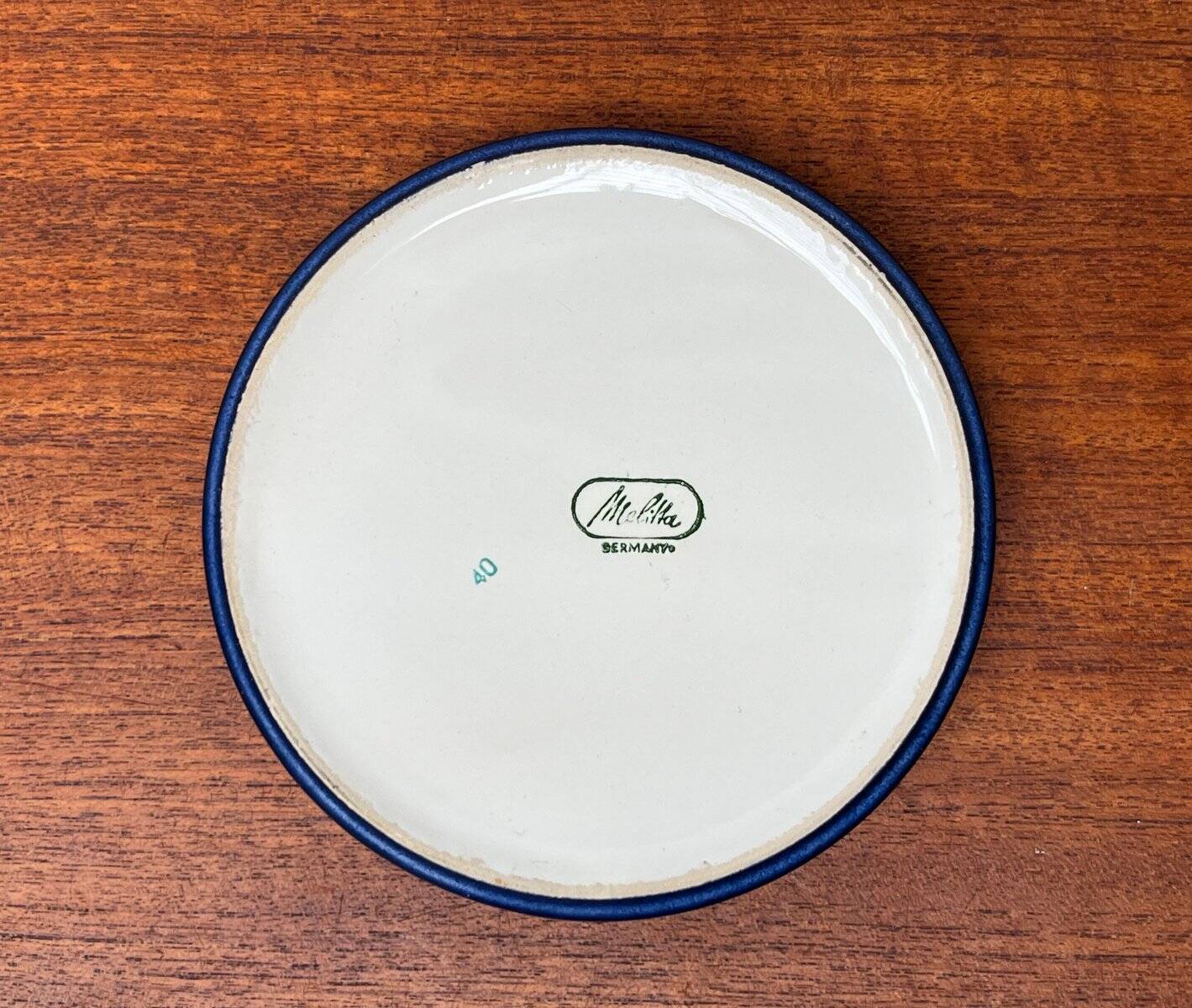 German ceramic saucer from the Stockholm series of the 1960s by Melitta, mid-century style.