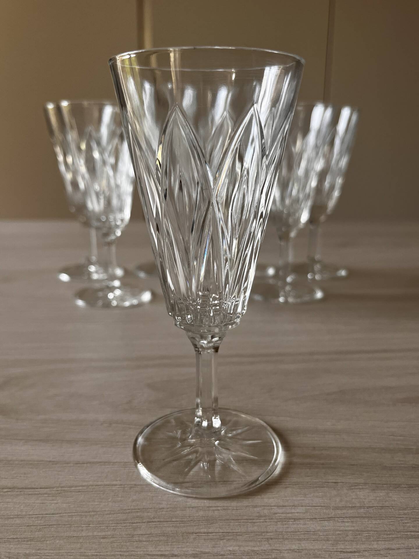 Set of 8 champagne flutes