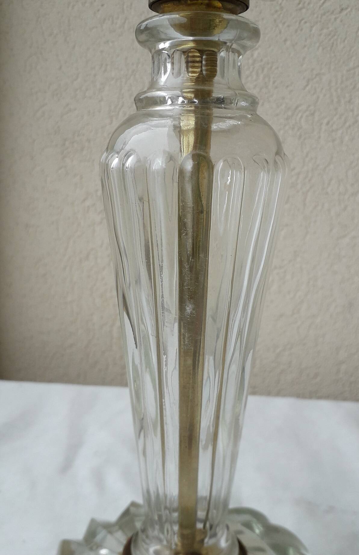 Pied de lampe en verre
