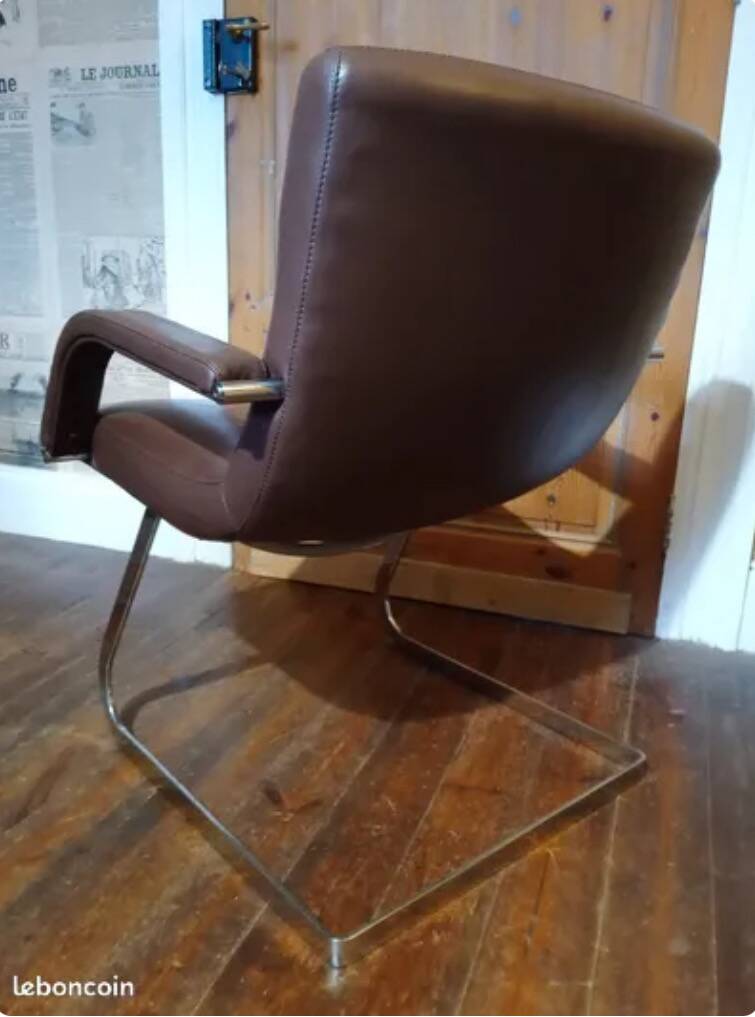 Paire de fauteuils vintages