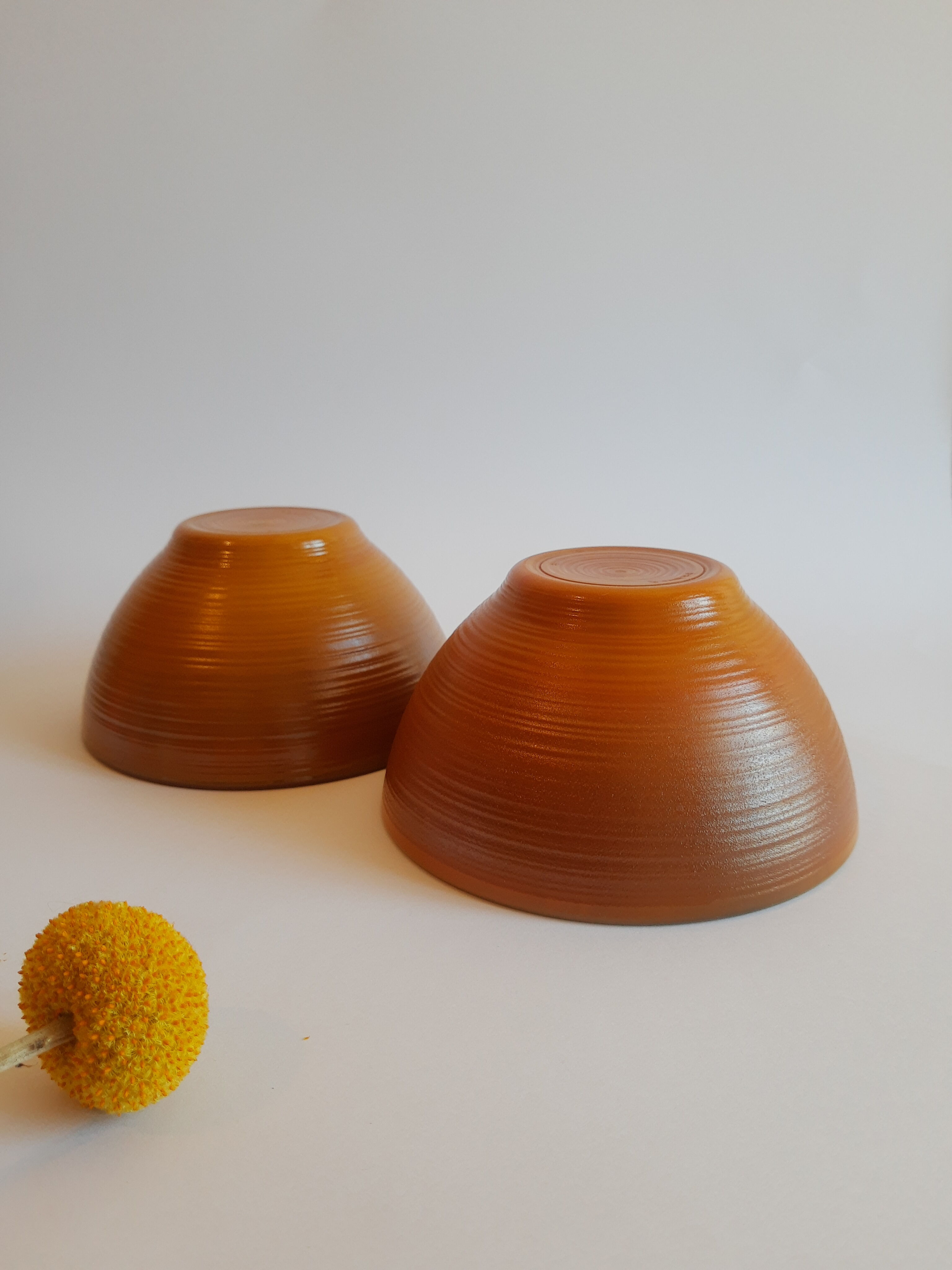 Duo of brown bowls Arcopal model Vintage volcano
