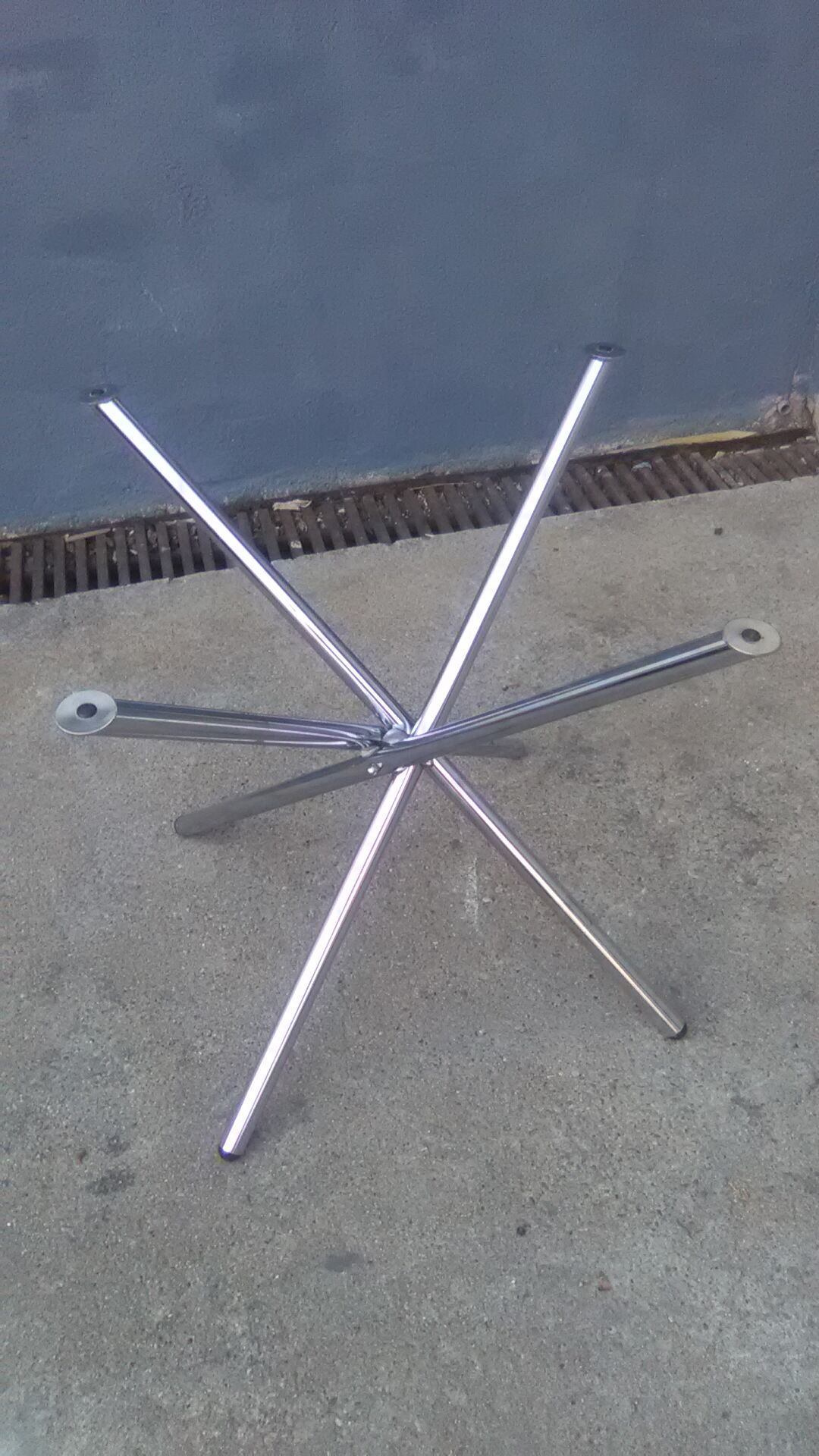 Vintage chrome foot round table